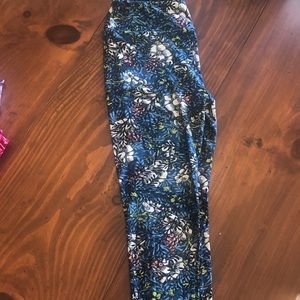 LuLaRoe leggings- dark blue floral